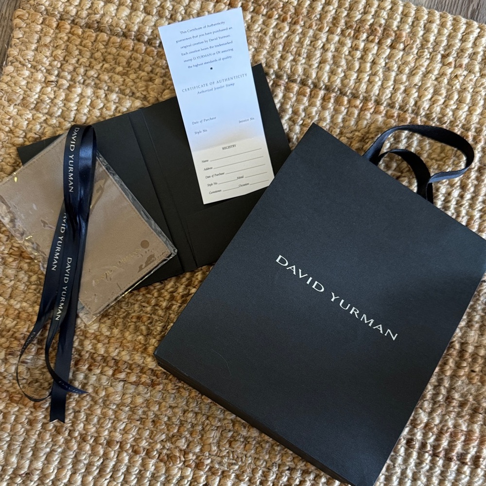 David Yurman Black Gift bag set